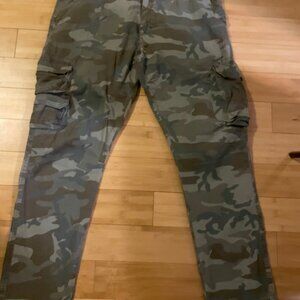 Wrangler Men's Camouflage Cargo Pants